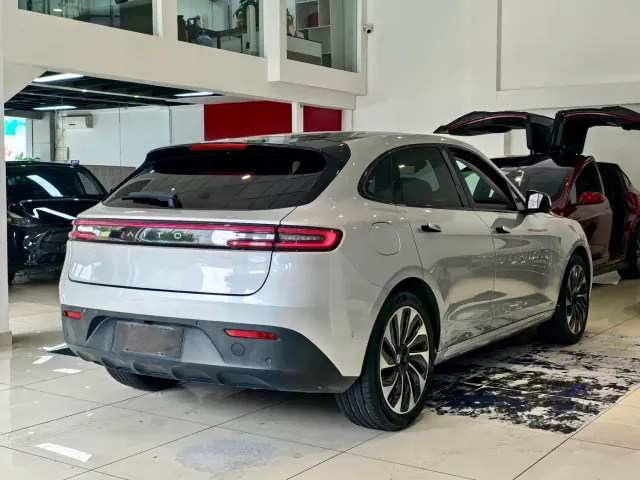 Aito M5 — Фото автомобиля 15
