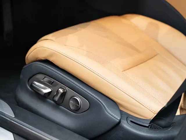 Lexus LS — Фото автомобиля 20