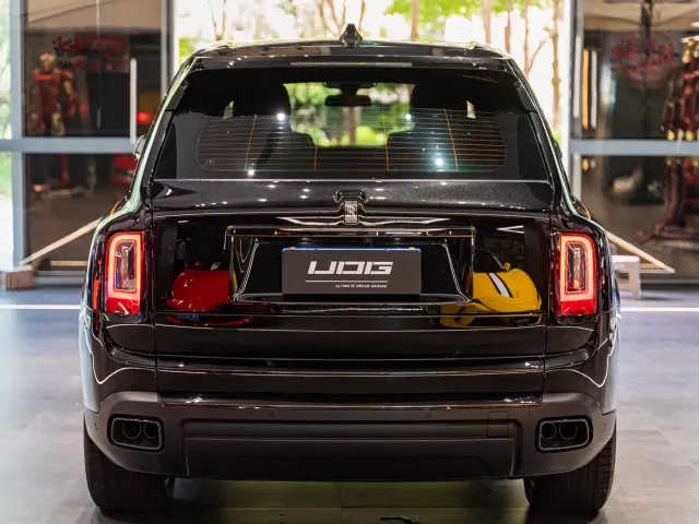 Rolls-Royce Cullinan — Фото автомобиля 15