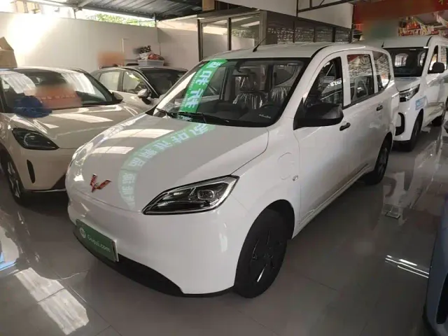 Фотография автомобиля — Wuling Hongguang