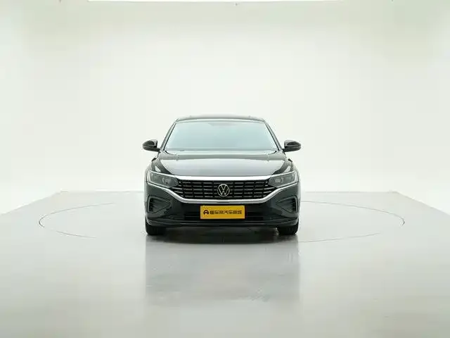 Volkswagen Passat — Фото автомобиля 3