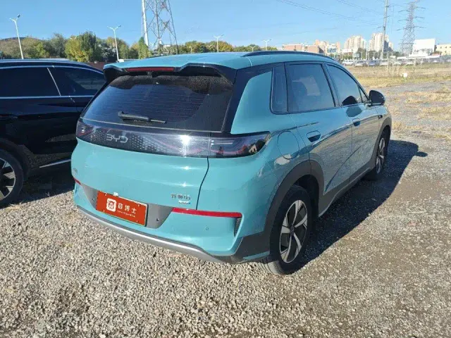 BYD Sealion 05 EV — Фото автомобиля 4