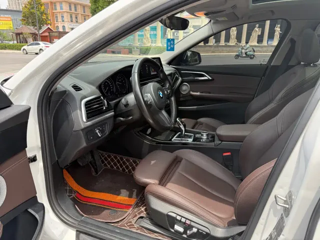 BMW 1 Series — Фото автомобиля 4