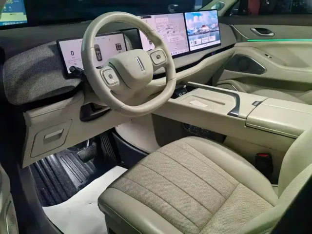 WEY Wey Lanshan 2025 AWD Ultra — Фото автомобиля 6