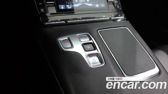 Hyundai Grandeur New — Фото автомобиля 12