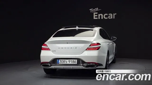 Genesis G70 Новый G70 Бензин 2.5T 2WD — Фото автомобиля 4