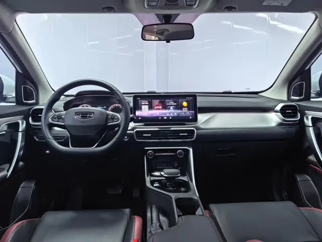 Geely Binyue — Фото автомобиля 8