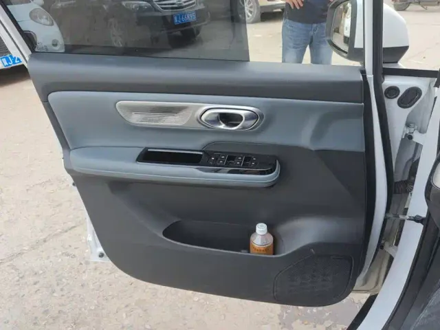 GAC Aion Y — Фото автомобиля 7