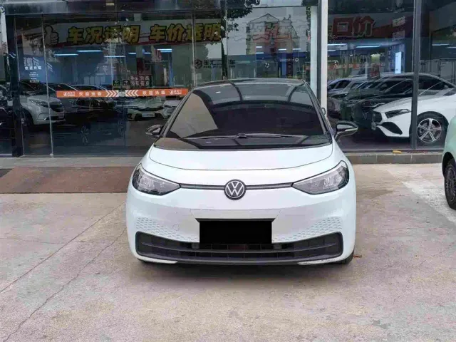 Volkswagen ID.3 — Фото автомобиля 2
