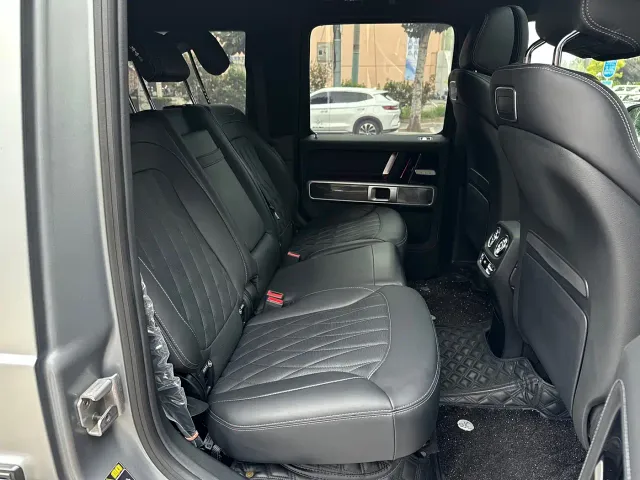 Mercedes-Benz G-Class — Фото автомобиля 12