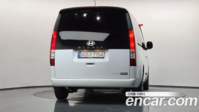 Hyundai Staria — Фото автомобиля 3