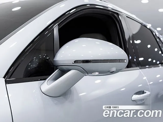 Porsche Macan — Фото автомобиля 13