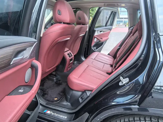 BMW X3 — Фото автомобиля 12