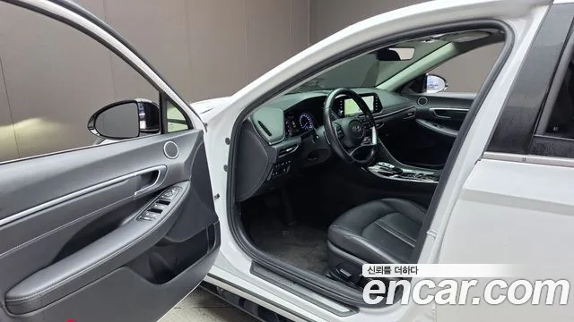 Hyundai Sonata — Фото автомобиля 15