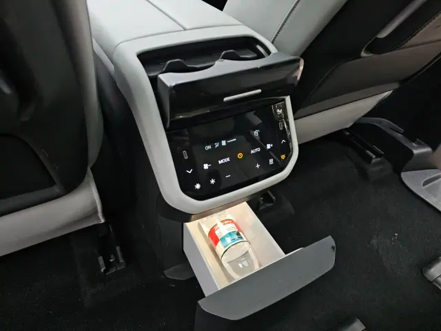 Maxus Dajia 7 — Фото автомобиля 17