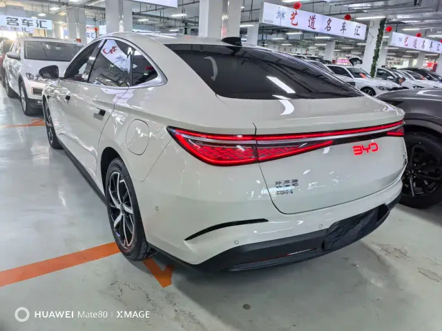 BYD Seal 07 DM-i — Фото автомобиля 6