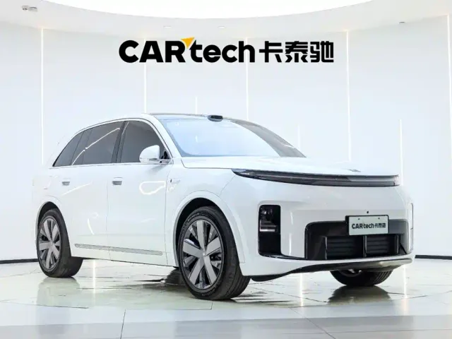 Li Auto L8 — Фото автомобиля 5