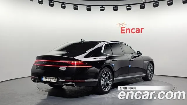Genesis G90 Бензин 3.5 турбо AWD — Фото автомобиля 2