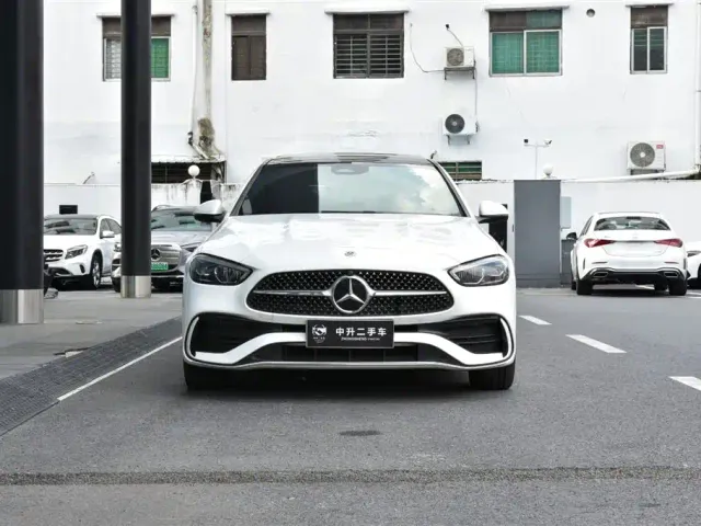 Mercedes-Benz C-Class — Фото автомобиля 2