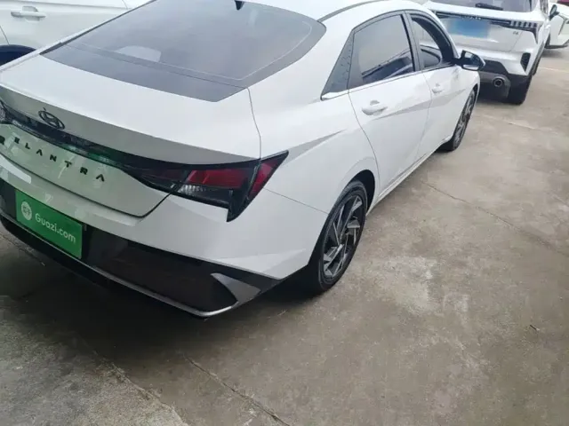 Hyundai Elantra 2023 1.5L CVT GLX Elite Edition — Фото автомобиля 7