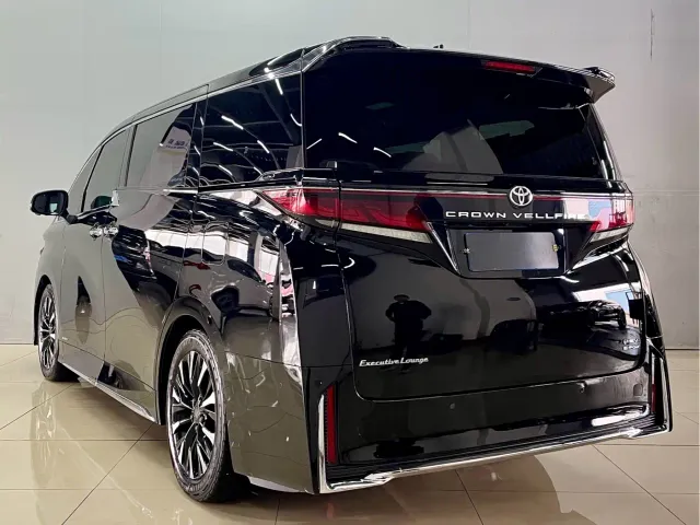 Toyota Vellfire — Фото автомобиля 6