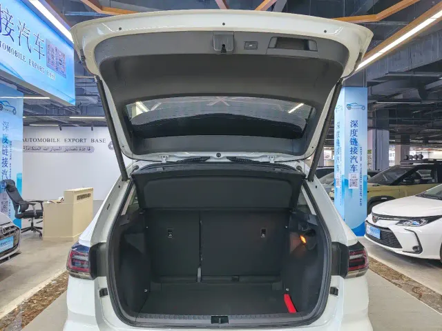 Volkswagen Tharu — Фото автомобиля 15
