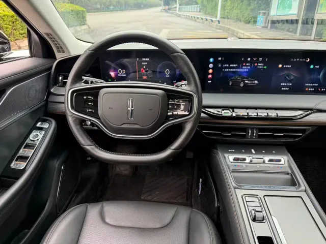 Lincoln Z — Фото автомобиля 16