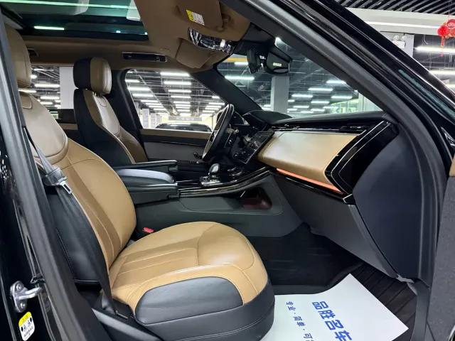 Land Rover Range Rover Sport — Фото автомобиля 17