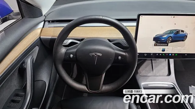 Tesla Model 3 — Фото автомобиля 19