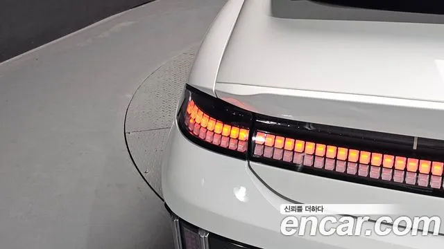 Hyundai Ioniq 6 — Фото автомобиля 8