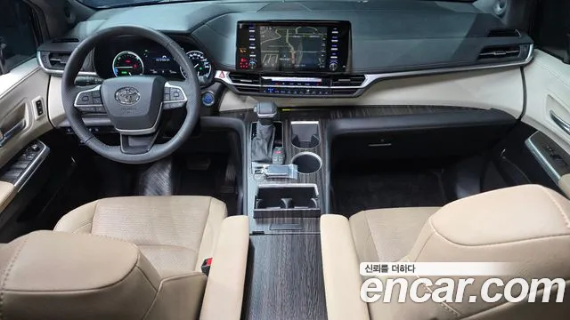 Toyota Sienna — Фото автомобиля 7