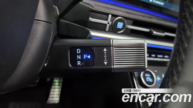Hyundai Santa Fe MX5 — Фото автомобиля 12