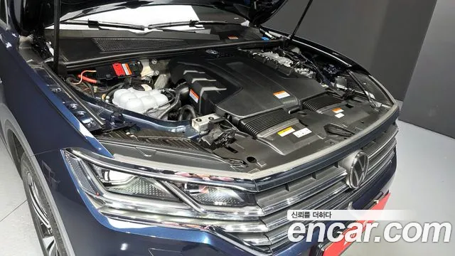 Volkswagen Touareg Touareg 3 поколение 3.0 TDI Premium — Фото автомобиля 3