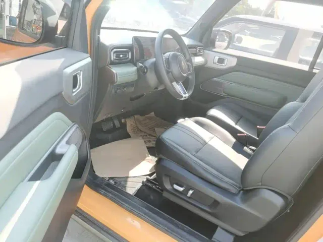 Baojun Yep — Фото автомобиля 14