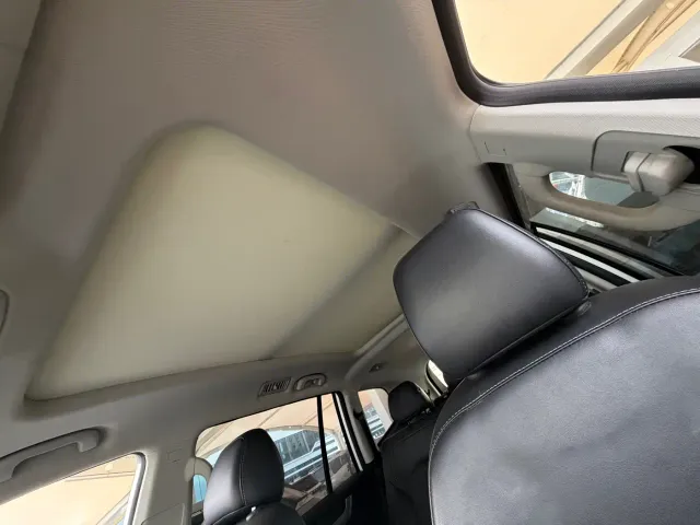 Roewe RX8 — Фото автомобиля 7