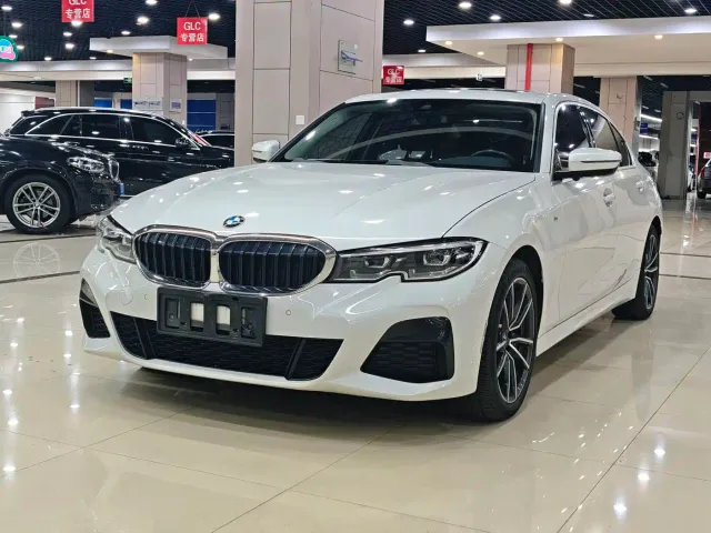 BMW 3 Series — Фото автомобиля 3