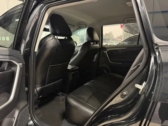 Toyota Wildlander — Фото автомобиля 6