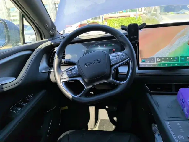 BYD Sealion 07 EV — Фото автомобиля 2