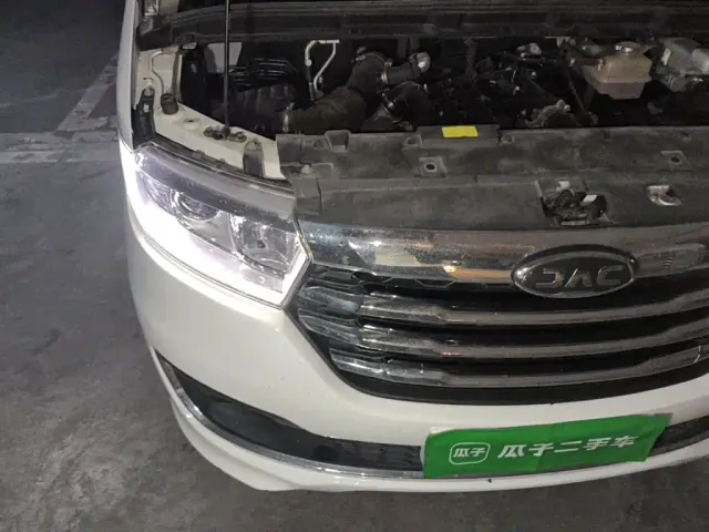 JAC Refine M3 — Фото автомобиля 18