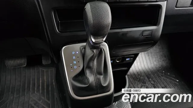 Hyundai Staria Staria Tourer 11 мест — Фото автомобиля 9