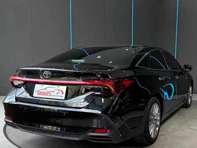 Toyota Avalon — Фото автомобиля 8