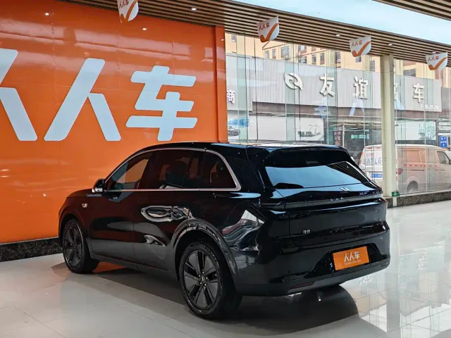 Li Auto L6 — Фото автомобиля 6