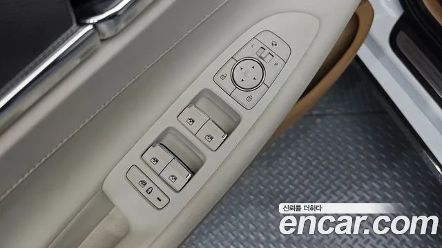 Hyundai Grandeur New — Фото автомобиля 30