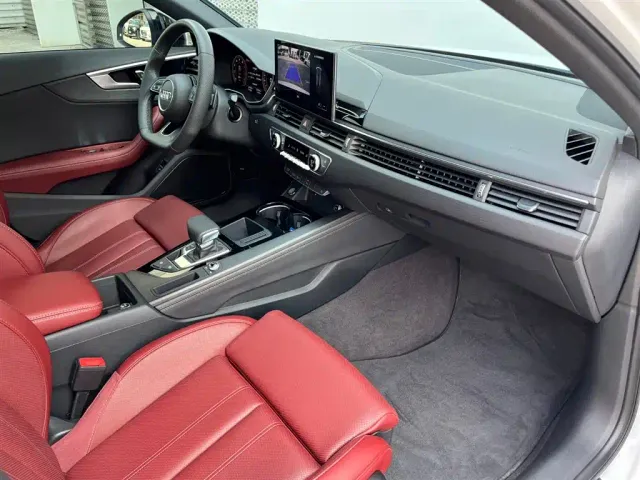 Audi A4L — Фото автомобиля 17