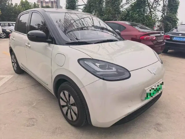 Wuling Bingo — Фото автомобиля 2