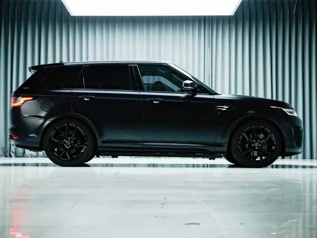 Land Rover Range Rover Sport — Фото автомобиля 5