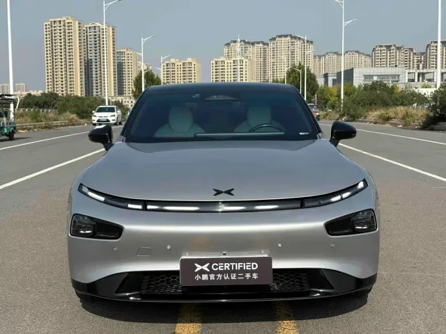 Xpeng P7 — Фото автомобиля 2