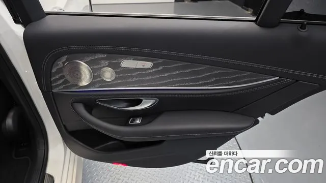 Mercedes-Benz E-Class W213 — Фото автомобиля 14