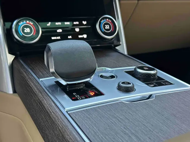 Land Rover Range Rover — Фото автомобиля 8