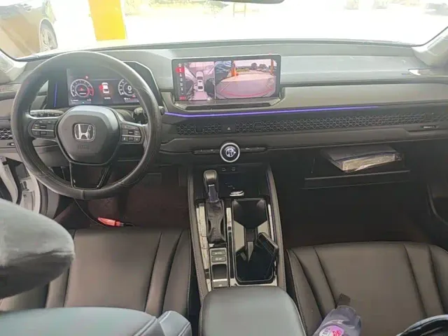 Honda Accord — Фото автомобиля 9